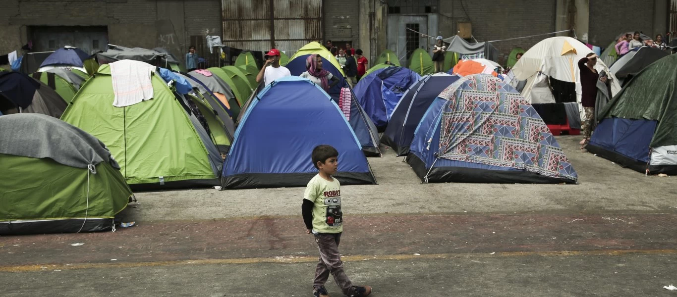 Μια συμμαχία «εθελοντριών» χωρών σκοπεύει να προχωρήσει στην αναδοχή ως και 1.500 ασυνόδευτων ανηλίκων από την Ελλάδα